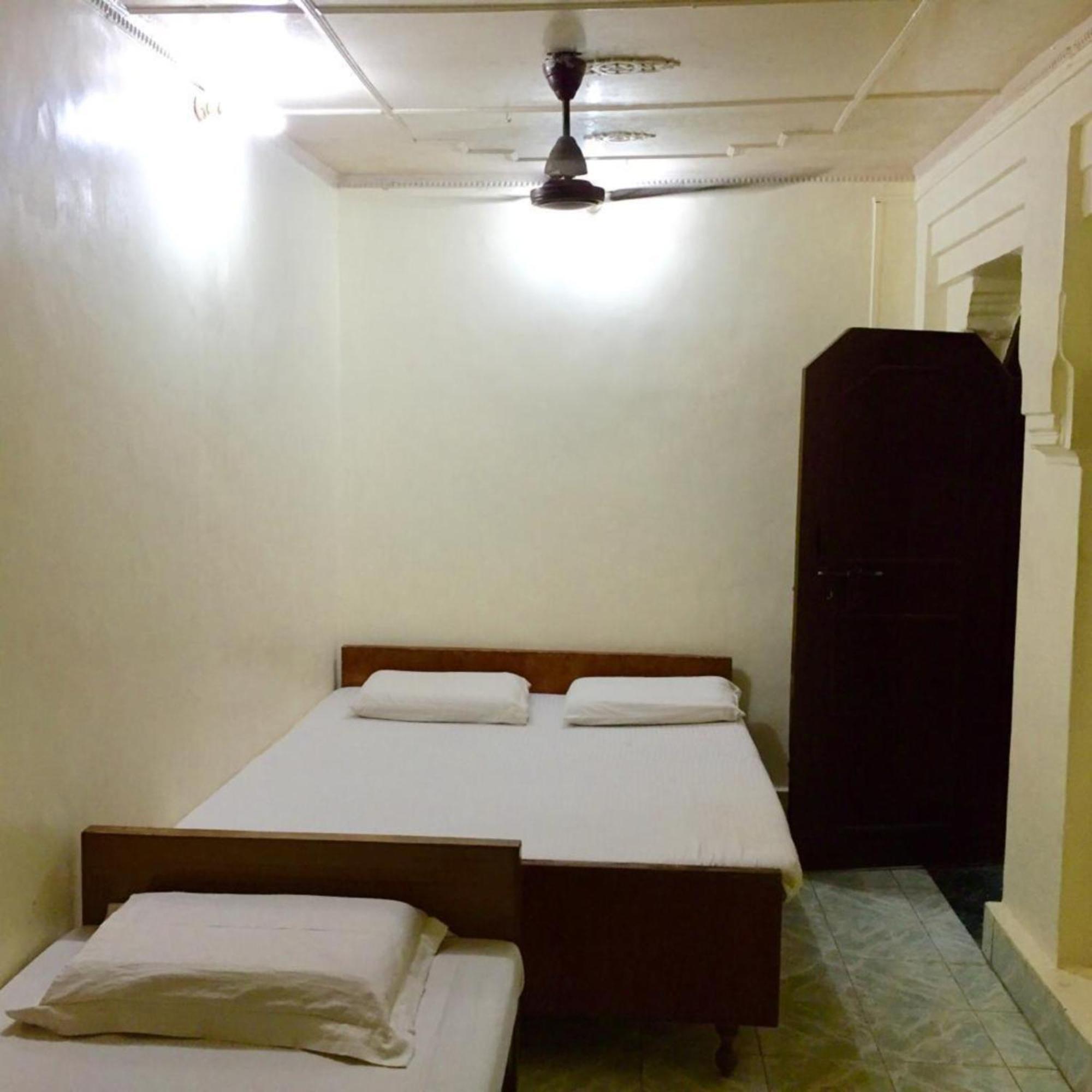 Grg Shanti Guest House Varanasi Near Manikarnika Ghat 외부 사진