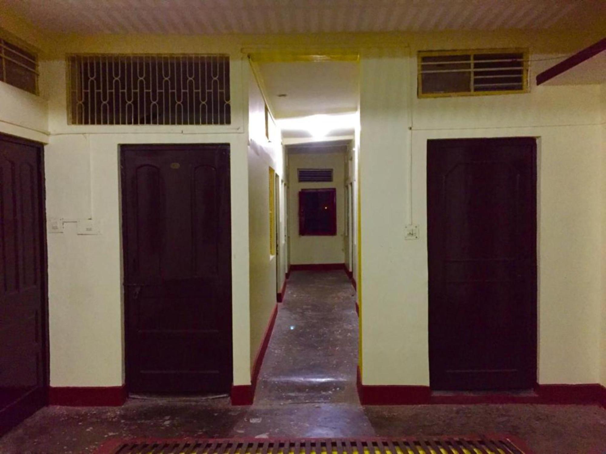 Grg Shanti Guest House Varanasi Near Manikarnika Ghat 외부 사진