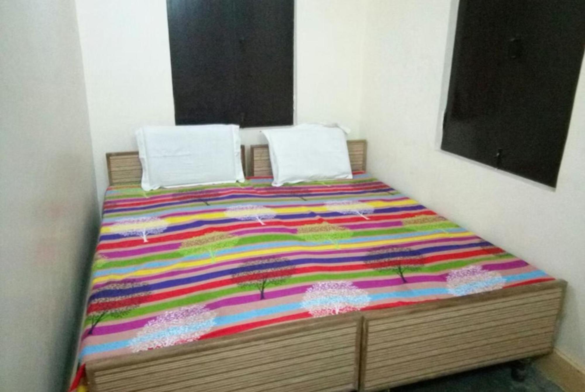 Grg Shanti Guest House Varanasi Near Manikarnika Ghat 외부 사진