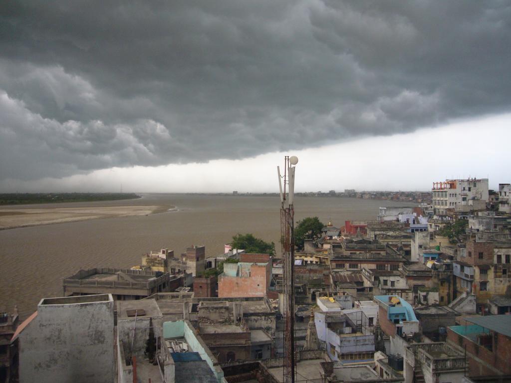 Grg Shanti Guest House Varanasi Near Manikarnika Ghat 외부 사진
