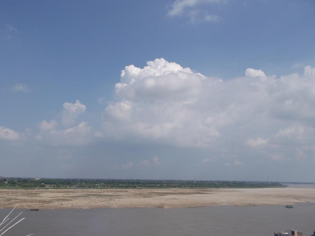 Grg Shanti Guest House Varanasi Near Manikarnika Ghat 외부 사진