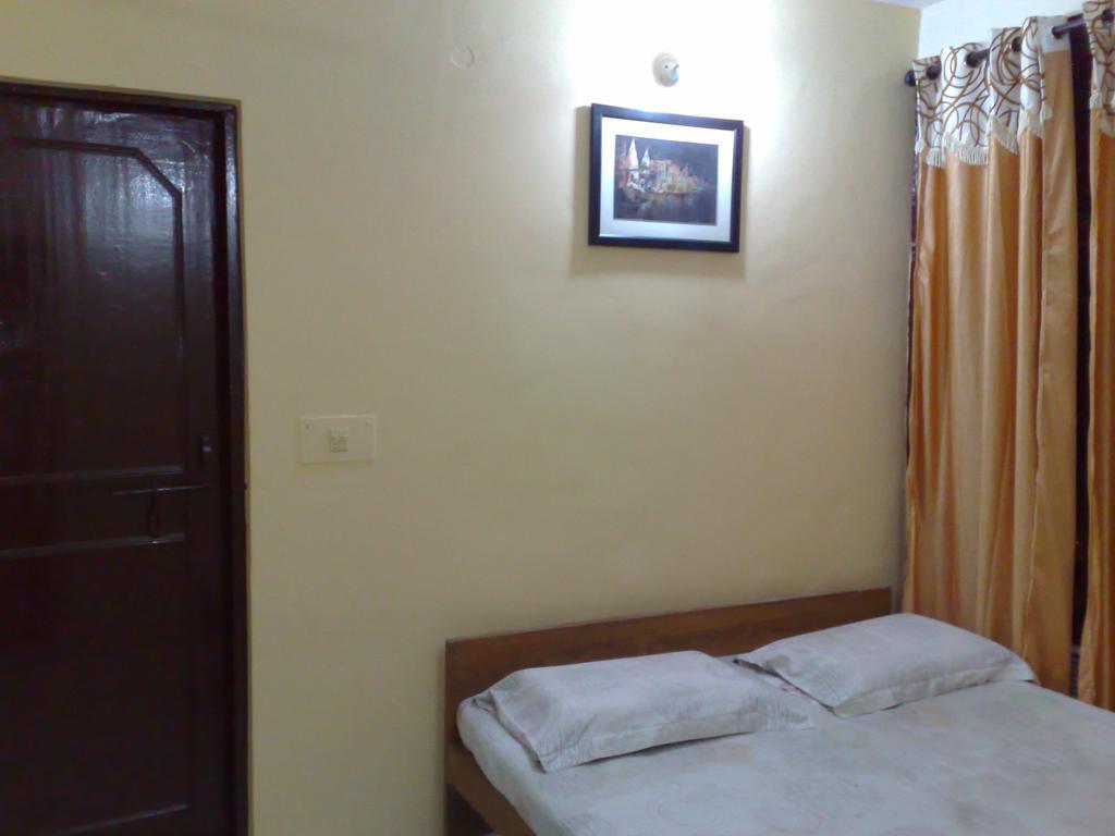 Grg Shanti Guest House Varanasi Near Manikarnika Ghat 객실 사진