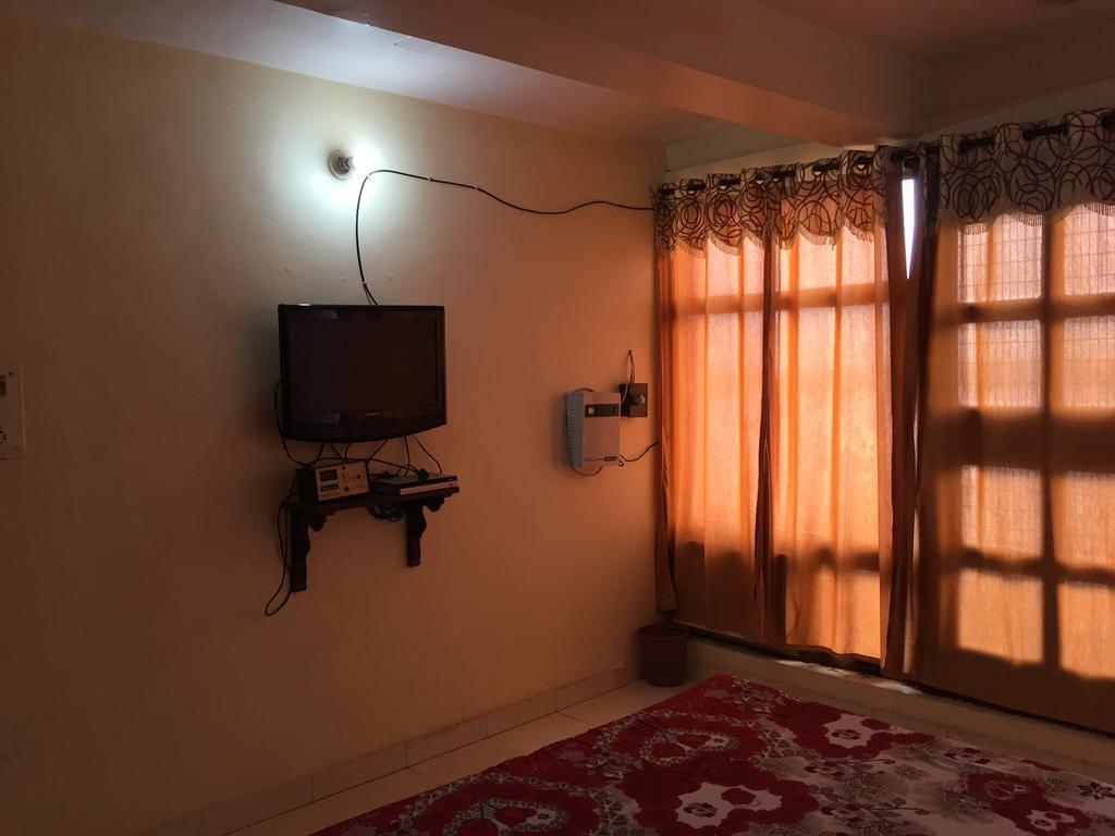 Grg Shanti Guest House Varanasi Near Manikarnika Ghat 외부 사진